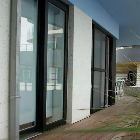 Bel Air Holiday - Modern 2-Bedroom Apartment With Spacious Terraces T165